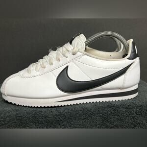Nike Classic Cortez Leather White Black Women's Size 8.5 Sneakers 807471-101